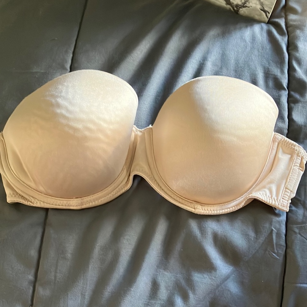 Strapless bra